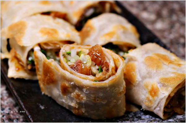 【高雄‧仁武】老北方 蒸餃 麵館‧  餡多 味美真材實料 仁雄路美食小吃