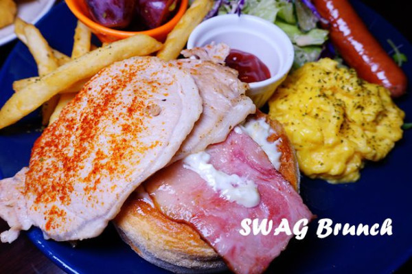 台北桌遊・早午餐 ▶ SWAG Brunch ▶ 平價好吃早午餐 必點馬芬套餐 眾多桌遊可選擇 手工教室・活動聚餐・親子用餐 #民權西路站 #中山國小站