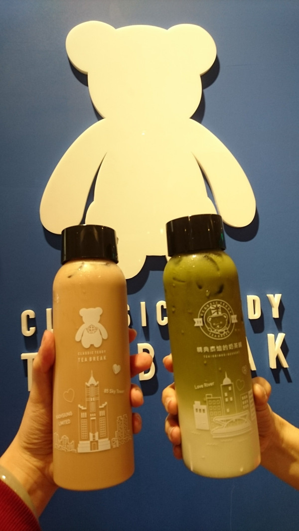 高雄彩虹市集~精典泰迪的奶茶舖~療癒系泰迪熊來高雄插旗~根本就是IG熱點~好拍到不要不要~              