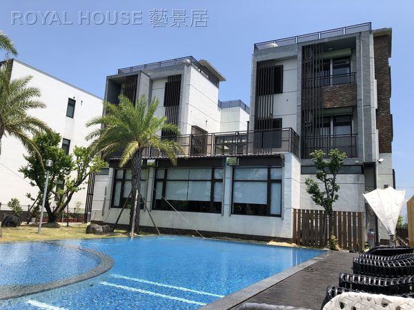 [民宿] 宜蘭冬山 - ROYAL HOUSE 藝景居 ~ 戲水池/電動車/沙池/籃球場，超讚宜蘭親子民宿