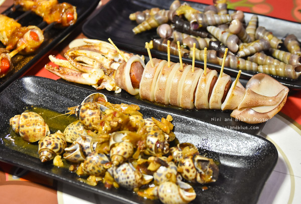 熊老大串燒 台中逢甲夜市平價燒烤、海鮮 - Nini and Blue 玩樂食記