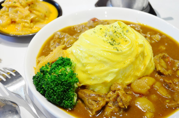 台中美食_28 咖哩專門店【Home 28】│一群年輕主廚懷抱的美味咖哩夢~ - 愛伊特candy的分享樂園