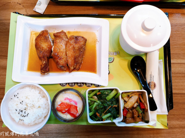 【新北-林口區】茶自點複和式餐飲林口民視店