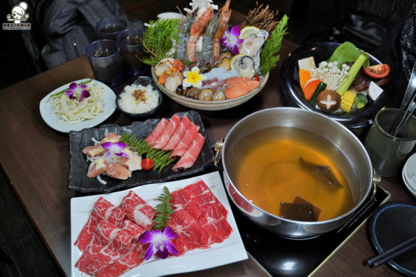 北高雄巷弄鍋物 季樂涮涮鍋，大口吃肉、澎派海鮮之鍋物推薦｜免費冰淇淋、飲品、甜湯 - 跟著尼力吃喝玩樂＆親子生活