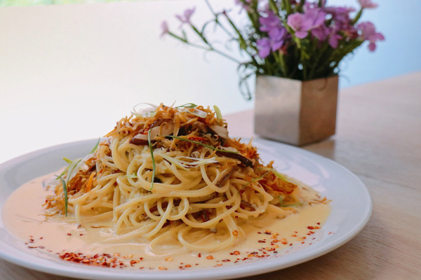 【南京復興】Kaksi Cafe｜在繁榮喧鬧的城市裡，緩下腳步享受一份美好的餐點