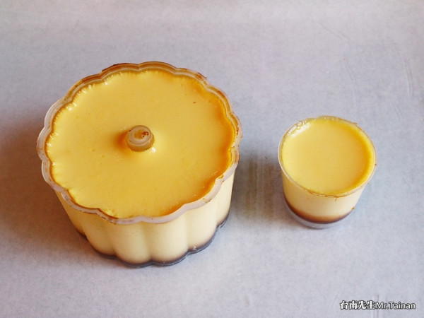 台南手工布丁／超大布丁週六日限定／限量供應只賣20顆／無招牌69年老店／隱身傳統市場旁／晚來保證買不到