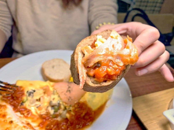 【台南食記】【南區】日光 ‧ 緩緩無毒早午餐 夏林店｜台南首創早午餐提供自助吧｜CP值爆表早午餐｜生機飲食餐廳｜採用在地小農食材
