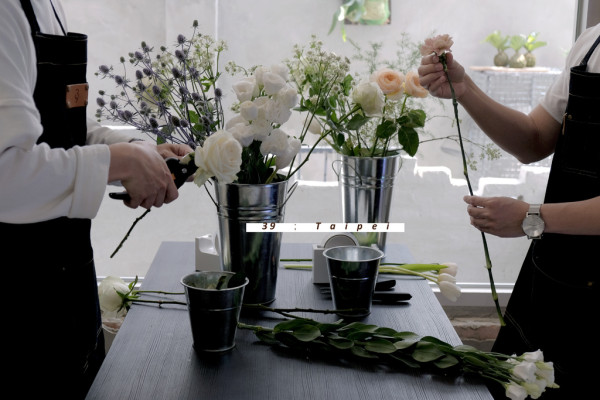 台北 39 Taipei 花藝課｜我親手做一束花，和你說出心裡的情話。花禮訂製/設計【男子的日常生活】