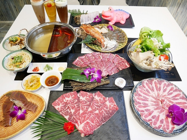 9Floor玖樓鍋物料理-桃園新開幕高cp值火鍋 "不點會後悔雙人海陸套餐"好澎湃 還有鱷魚肉超驚艷              