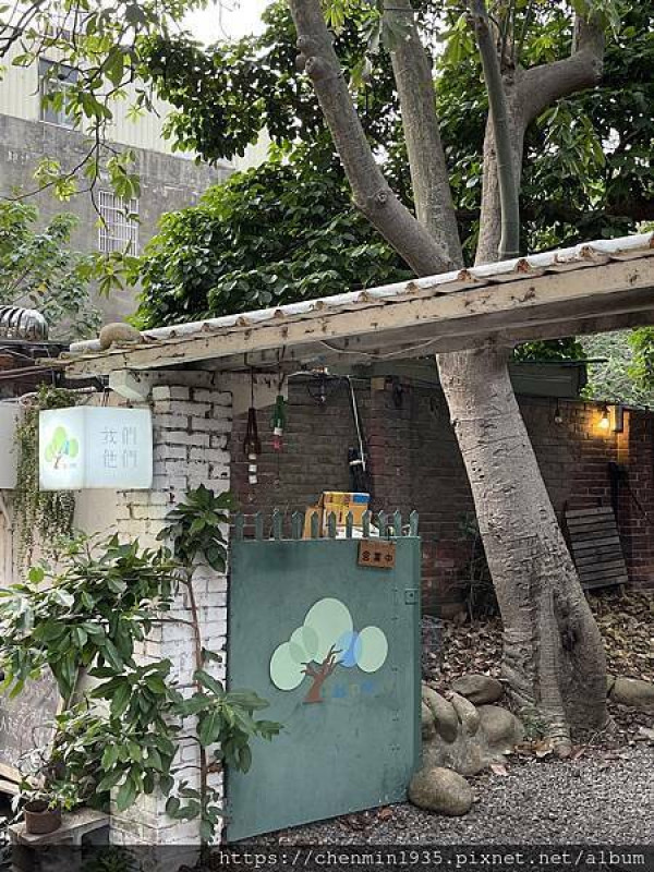 桃園市中壢區-我們。 他們 咖啡廳