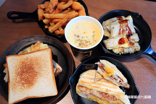 金山街新開幕特色早餐店，米樂輕食館免費提供場地休息洽公- ㄚ綾綾單眼皮大眼睛