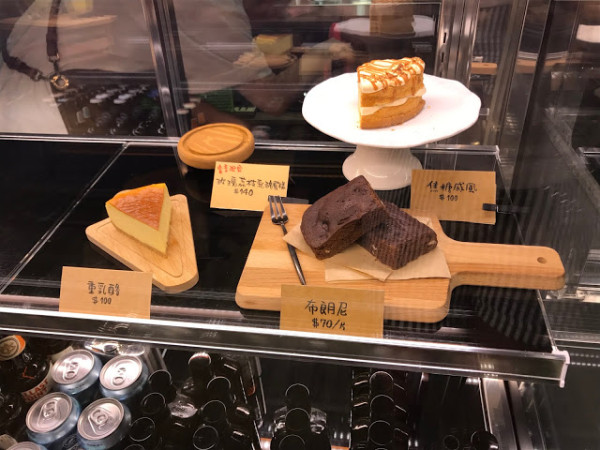 [食記] 新竹。H Cafe。很有質感的工業風格咖啡店! (近民族路)
