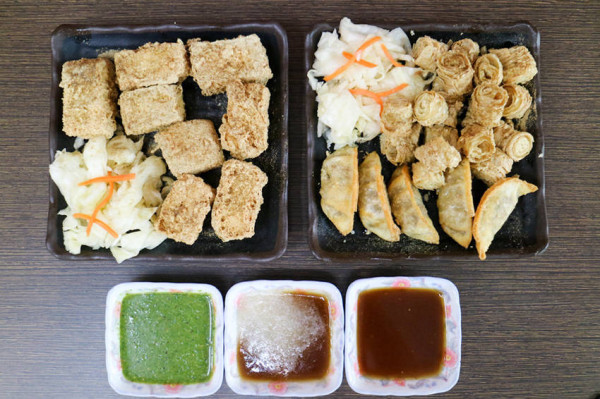 【高雄鳳山】花村藥膳豆腐-光復店 漢方古法炮製 原味x青醬x和風x蒜蓉 顛覆味蕾 台灣道地特色小吃