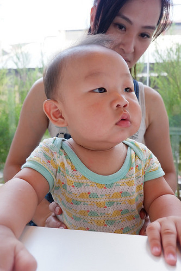 台中美食~新開幕的早起美食 允成三明治 不一樣的質感三明治 清爽的蘋果花生三明治好適合夏天 隱藏版的prime等級牛小排三明治和烤焦糖馬斯卡邦三明治感覺也好讚