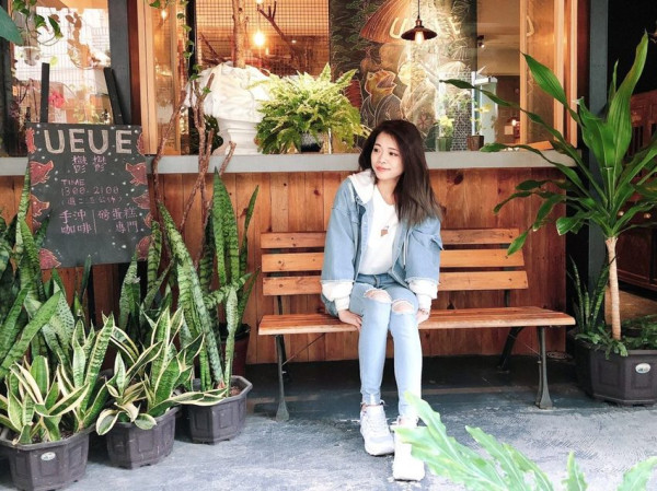 【慧。愛笑的吃貨】UEUE鬱鬱.被植物包圍的森林系咖啡廳.新竹下午茶