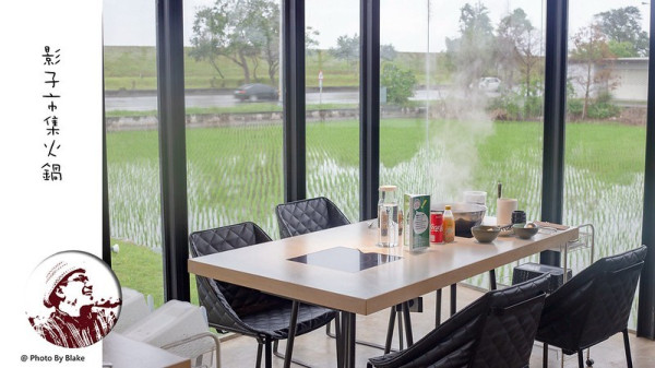 田園間的玻璃屋火鍋餐廳，最特別就是像逛市集一樣的現挑現洗現切新鮮蔬果吃到飽｜布雷克出走旅行視界