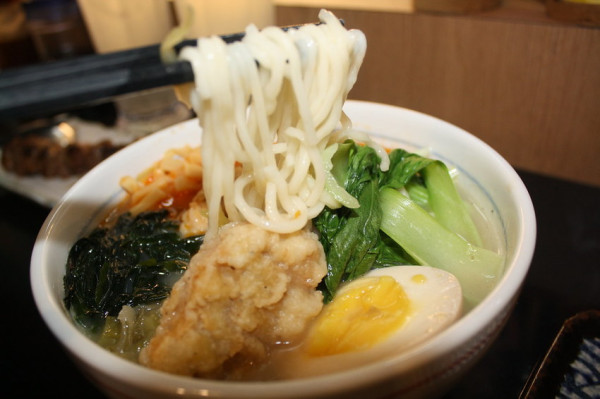 【蘆洲美食】美味子家庭和風料理: 日本料理也可以平價又好吃!捷運三民高中美食推薦