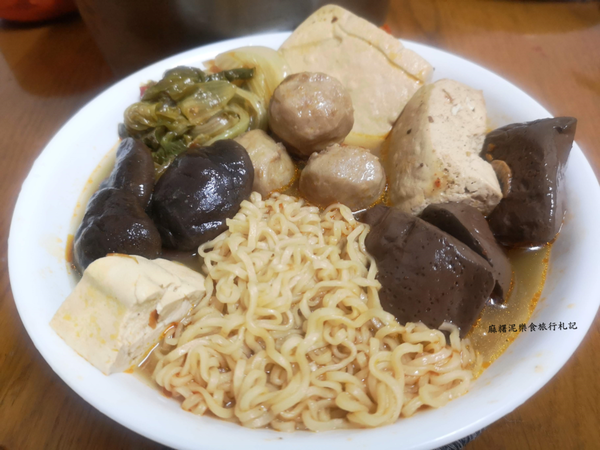 【開箱文】 麻辣鴨血、麻辣臭豆腐調理包，不會料理也能煮出美味麻辣鍋『麻喜堂 x 周師傅麻辣』