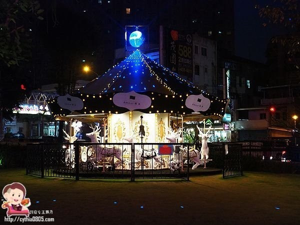超夢幻的旋轉木馬出現在桃園，免費開放拍照打卡，咖啡廳還有絕美旋轉樓梯!