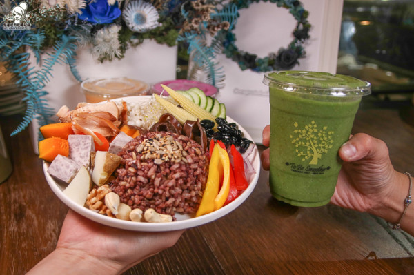 輕食網美店TO BE SMOOTHIE 高雄文化店 X 健康營養加分、無毒沙拉超正點