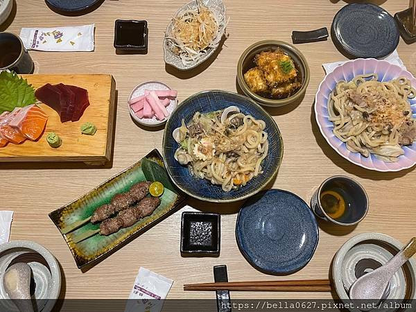 高雄日式料理推薦【八田源 Japanese cuisine】家庭聚餐及慶生最佳選擇。壽司燒烤多樣化料理應有盡有~