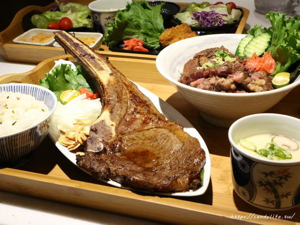 台中美食│松牛川町〃大里美食推薦！現場炙燒巨無霸戰斧，多人聚餐推薦，可包場～        
      