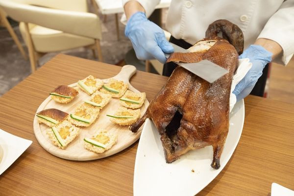 士林萬麗酒店萬麗軒 - 嚐個鮮，看看烤鴨配米香什麼滋味