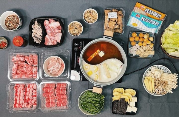 <外帶美食>中山區火鍋-----暖心又暖胃的106 粵式豬肚煲鍋