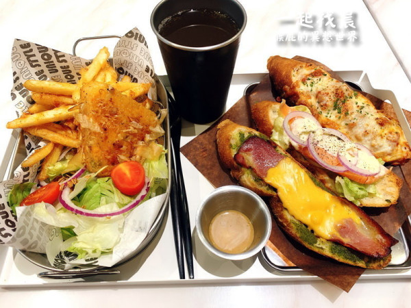 【台中美食】台中IG打卡餐廳一起找晨(山西店)！北歐簡約風很有質感！可以客製化早午餐！義大利國旗早午餐、荷蘭鬆餅、烤半雞都很好吃！台中北區美食、台中早午餐推薦！(內有一起找晨菜單) @猴屁的異想世界