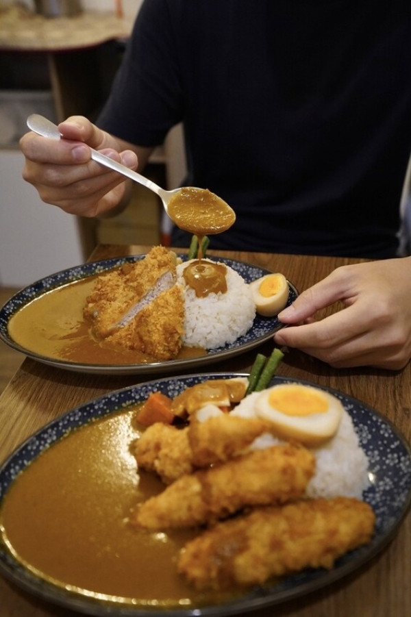 一京咖哩－一份只要135元的超高CP值炸豬排、炸雞柳日式咖哩，內用白飯免費加大，板橋咖哩推薦