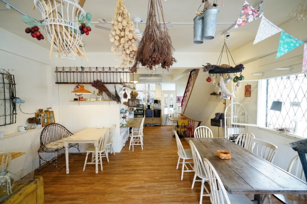 跳躍的宅男 - [花蓮美食]小小兔子-空間更寬敞 日式雜貨風 花蓮早午餐 完全打到我的少女心啊!