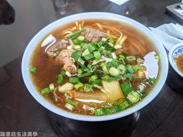 【新竹食記】竹東包Sir牛肉麵餃子館