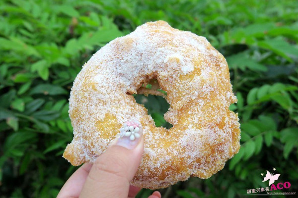 排隊名店【北海道脆皮甜甜圈】＆吉龍糖 黑糖珍珠厚奶，公館人氣下午茶～月熱銷6000顆的現炸出爐甜甜圈.多拿滋和手炒黑糖鮮奶飲品！台大商圈美食/捷運公館站美食