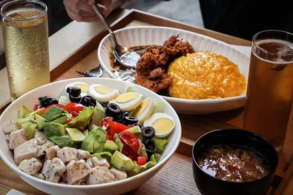 台北大安｜菊乃屋kikunoya～質感無印風日式自助食堂！東京咖哩姊妹店的美味定食料理（捷運大安站）～