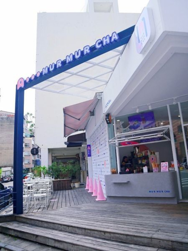 【台中美食】!mㄇㄇ茶MURMURCHA│台中北區 網美餐廳 創新ㄈㄈ包x奶蓋系列特色飲品! 可愛小ㄇ陪你一起吃好料♥