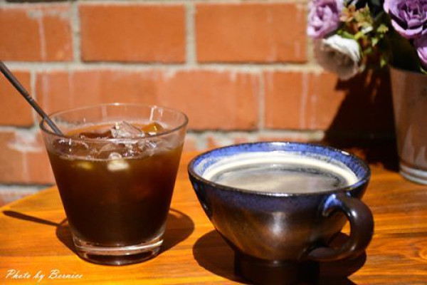 爐灶咖啡~深坑老街內唯一可坐下來悠閒享受咖啡香感受老屋魅力