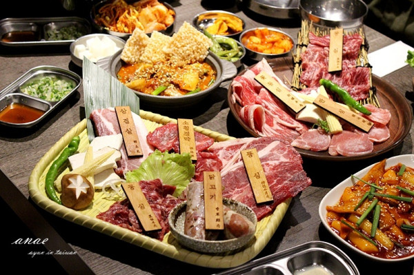 [高雄/鼓山區]娘子韓食-娘子居食屋 超體貼專人桌邊代烤 閃動肉汁的滑嫩牛肉 高雄韓式燒肉