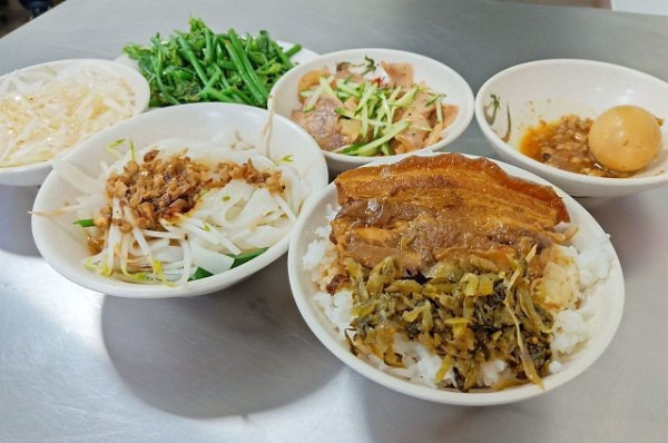 金幸福美食~~台中大雅美食推薦．古早味爌肉飯讓人感受到幸福的滋味