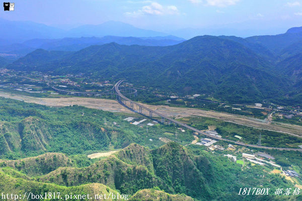 【南投。草屯】九九峰自然保留區＆九九峰森林步道。號稱能見到草屯最美山景的步道。空拍攝影分享篇