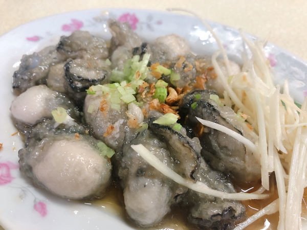 台北美食/北投市場 營養蚵仔 鮮甜肥美蚵仔 同場加映 好吃雞捲