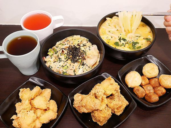 丹匠天 - 台北天母平價日式小吃，特juicy的炸雞媲美肯爺爺，超Q彈的日式拉麵和牽絲無極限的起司球都別錯過