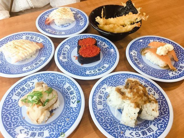 藏壽司 くら寿司 - 吃壽司還能扭蛋 ! 日本知名迴轉壽司介紹