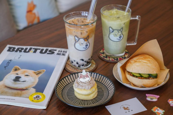 【台北美食】Lazy Dog 伸懶腰｜柴犬寵物餐廳 ｜文青咖啡廳｜深坑老街｜