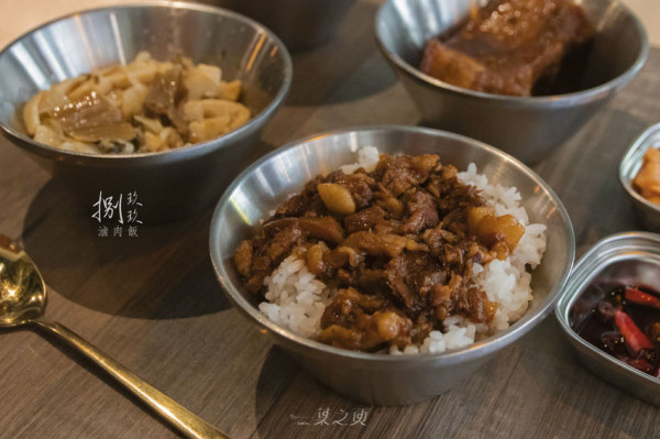 捌玖玖滷肉飯,毋須迷戀名氣,自己喜歡的那碗,就是最好的滷肉飯