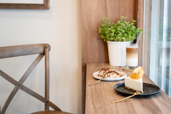 高雄，鹽埕區 | ﻿﻿﻿﻿﻿﻿﻿﻿存在甜點。長大後的世界，苦與甜並存著 |