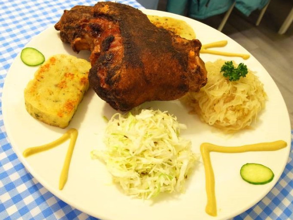 GRD日誌---21012012 道地又用心的Der Löwe巴獅子德國餐廳