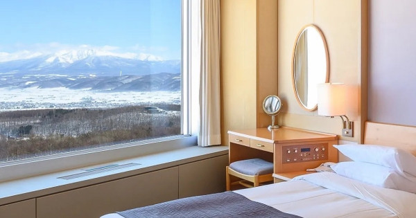 踏出門就能滑雪！日本5間滑雪度假村推薦清單，北海道雪景仙境 親子滑雪場還能泡湯。