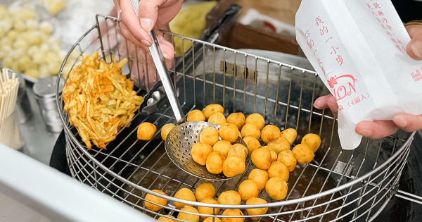 不是地瓜球！基隆60年老店「日式番薯蛋」一份只要35元，外酥內軟超涮嘴。