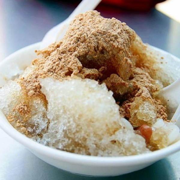 【台南六甲區】媽祖廟前百年老攤冰店：六甲麵茶冰店