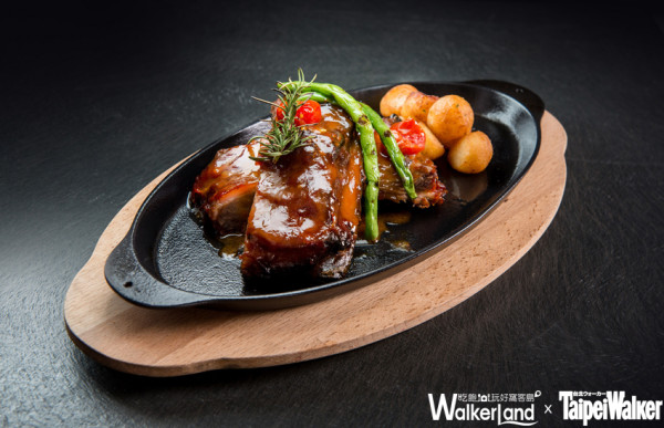 秋季美食讓你吃不完，漢來美食餐飲從明蝦、帝王蟹吃到頂級牛排！